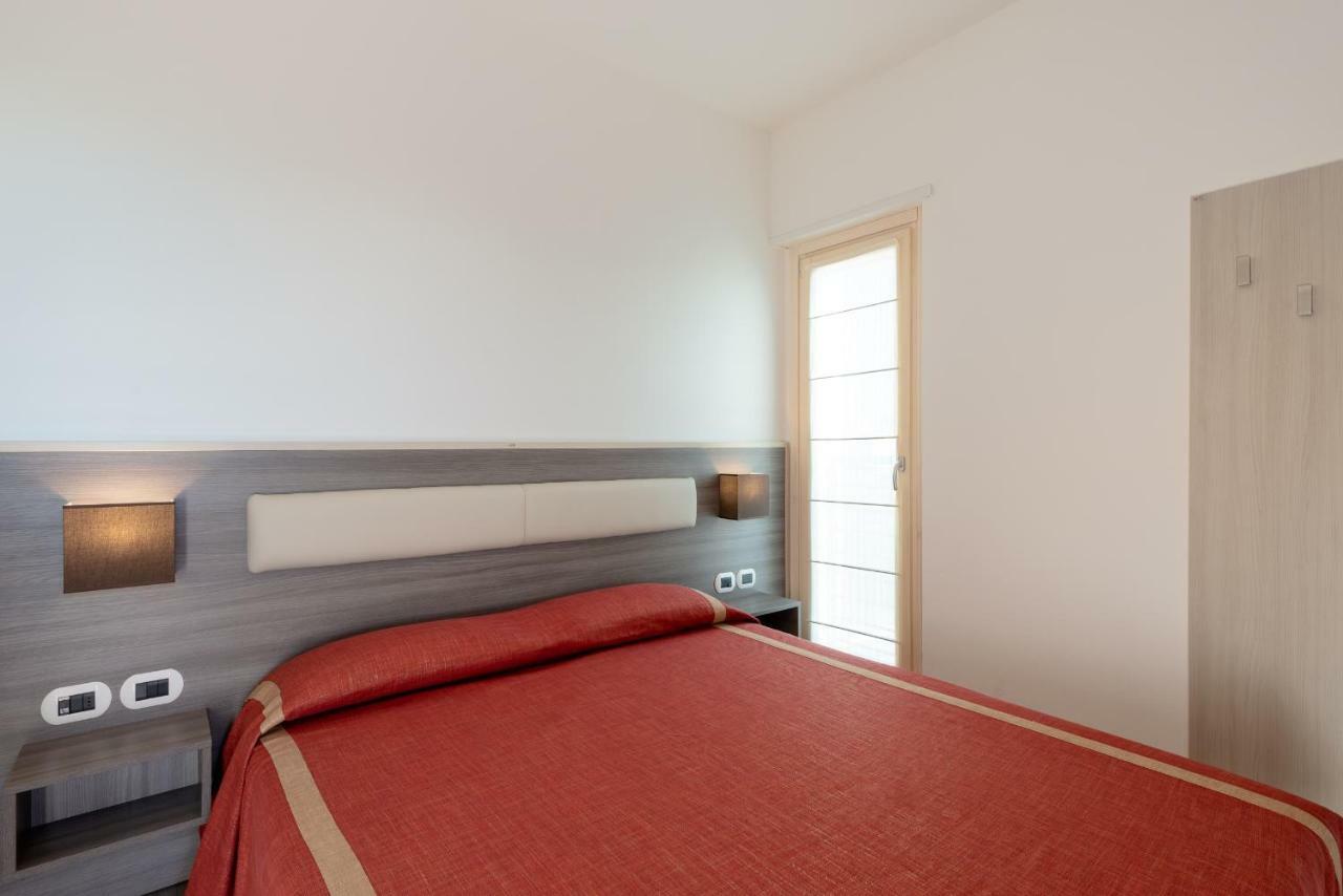 Aparthotel Boca Marina à Alba Adriatica Extérieur photo